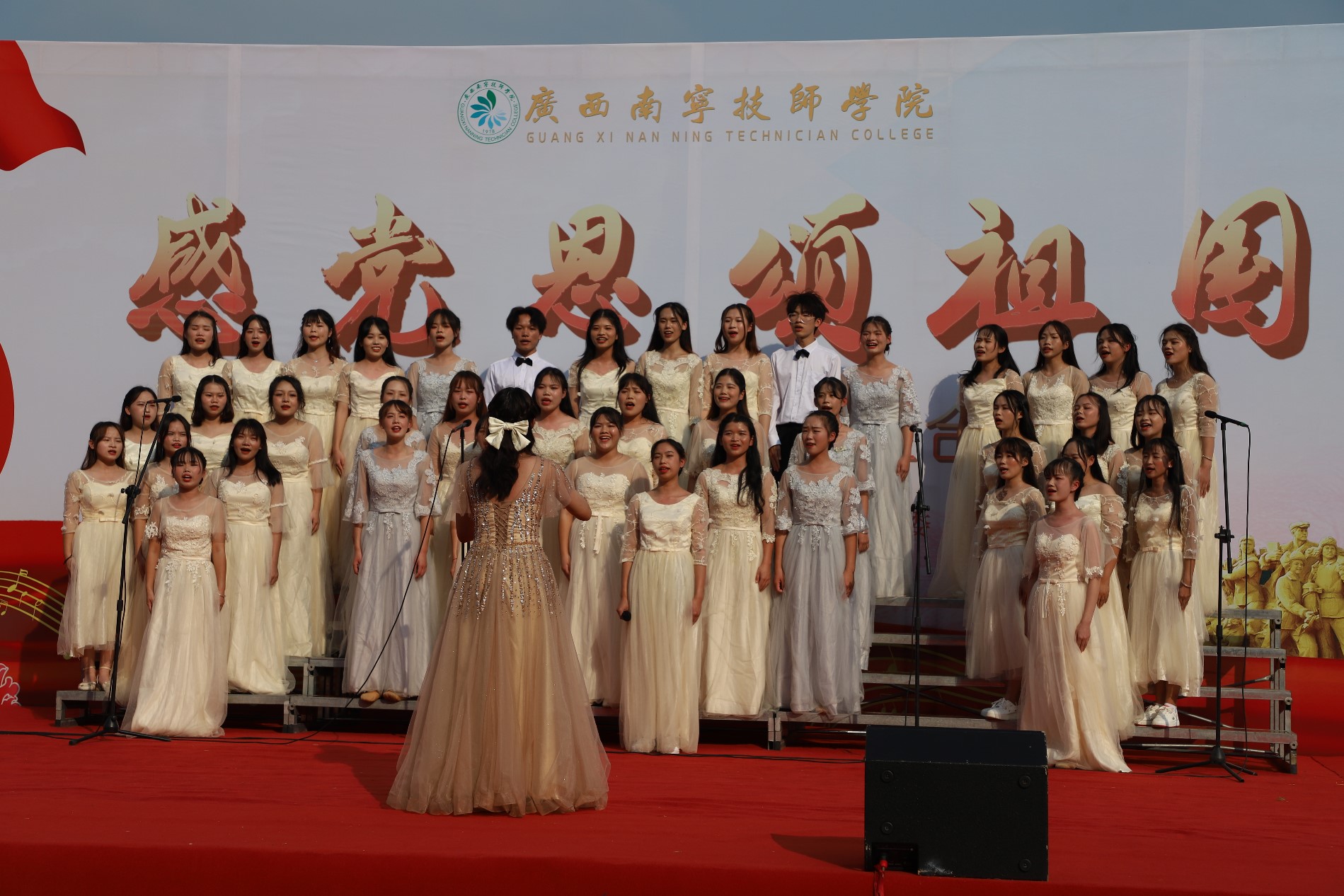 合唱比赛现场 (10).JPG
