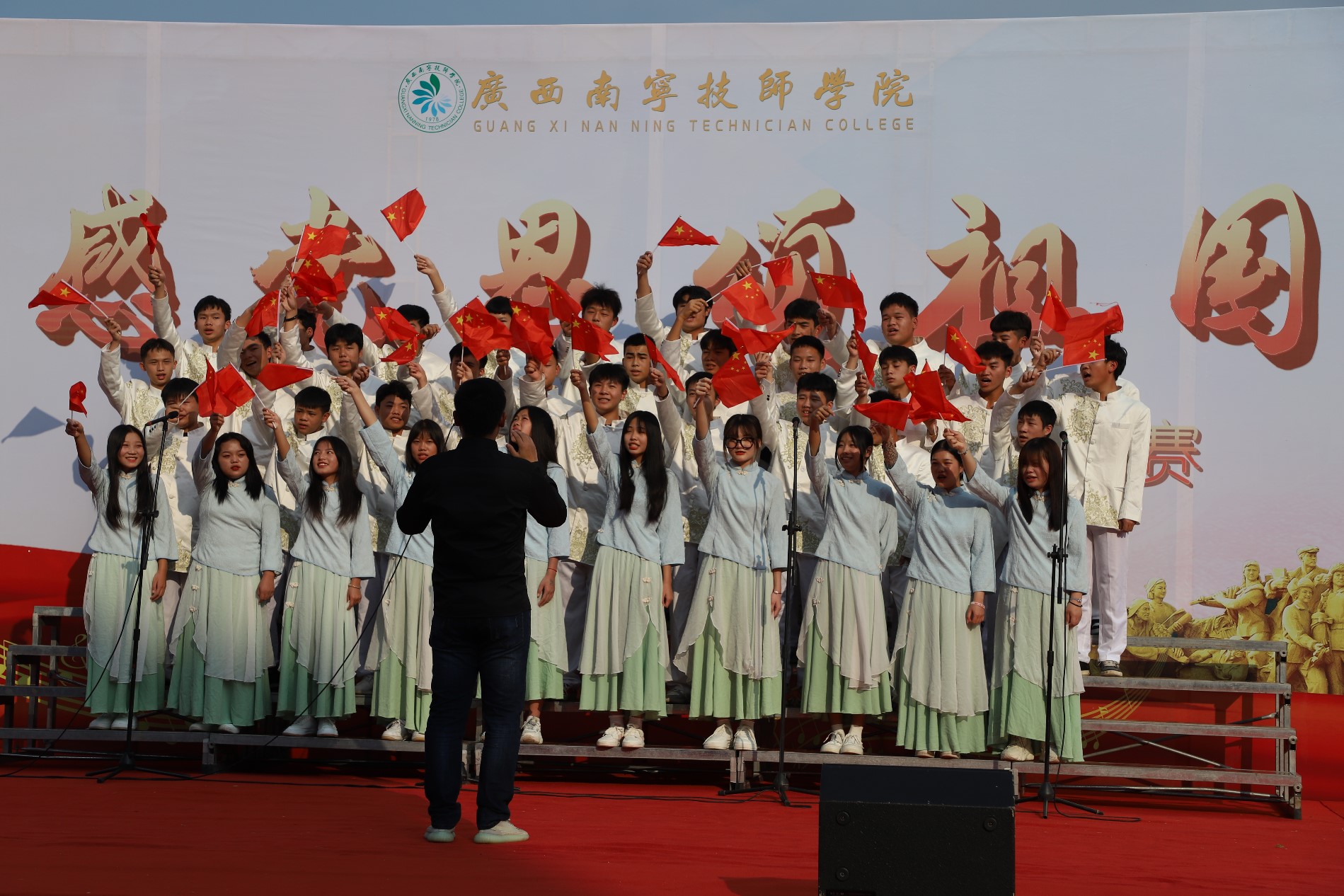 合唱比赛现场 (12).JPG