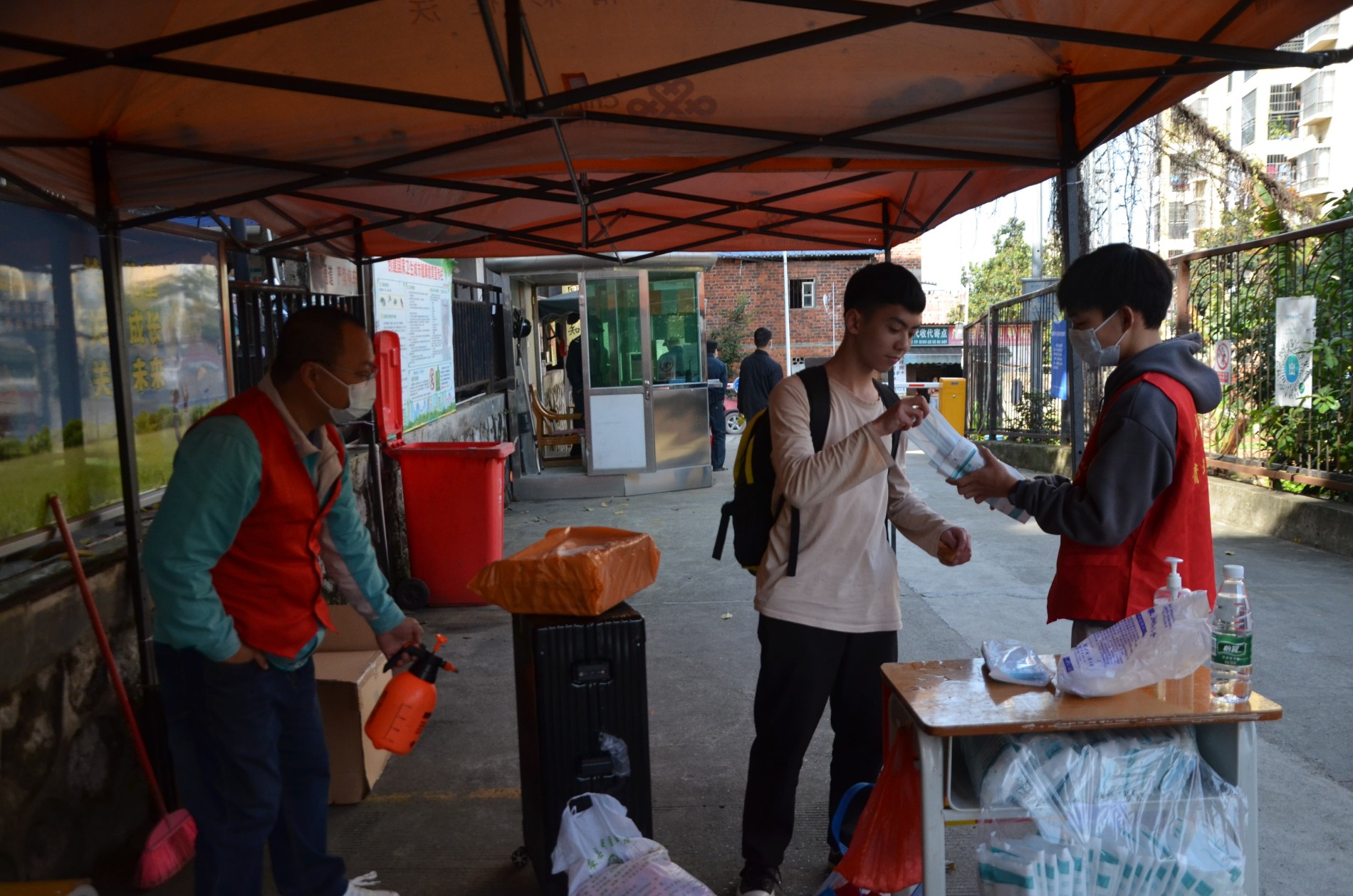 DSC_0332.JPG DSC_0332.JPG