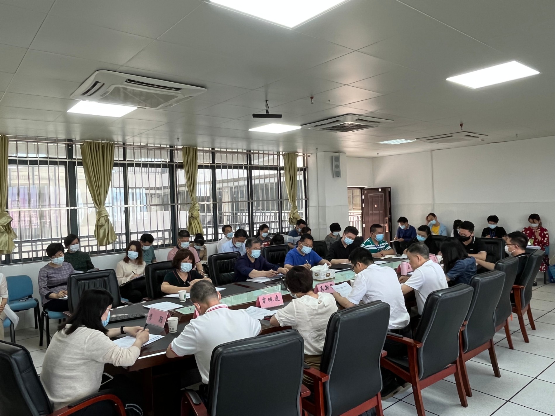 会议现场2.JPG 会议现场2.JPG