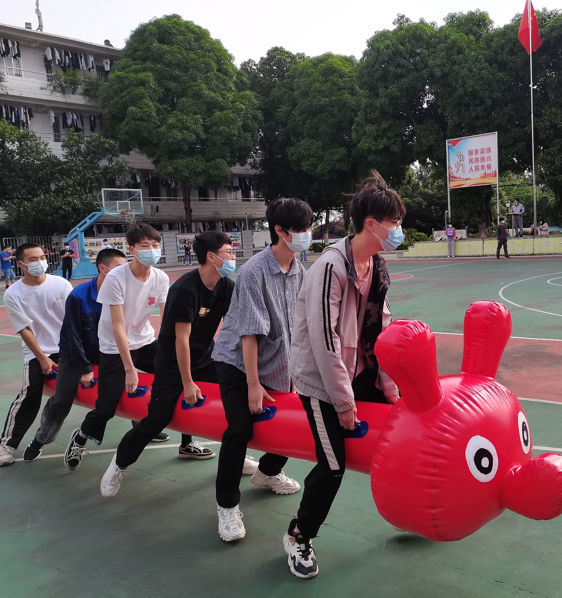 趣味运动会3.jpg 趣味运动会3.jpg