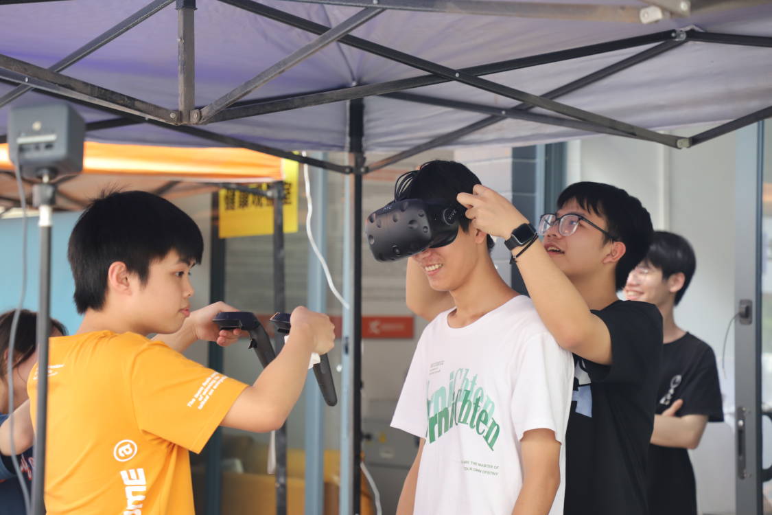 室内设计VR沉浸式体验.jpg 室内设计VR沉浸式体验.jpg