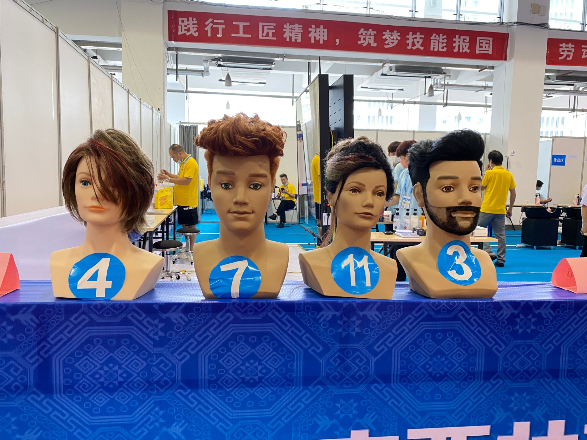 杨浩斌同学比赛作品.jpg 杨浩斌同学比赛作品.jpg