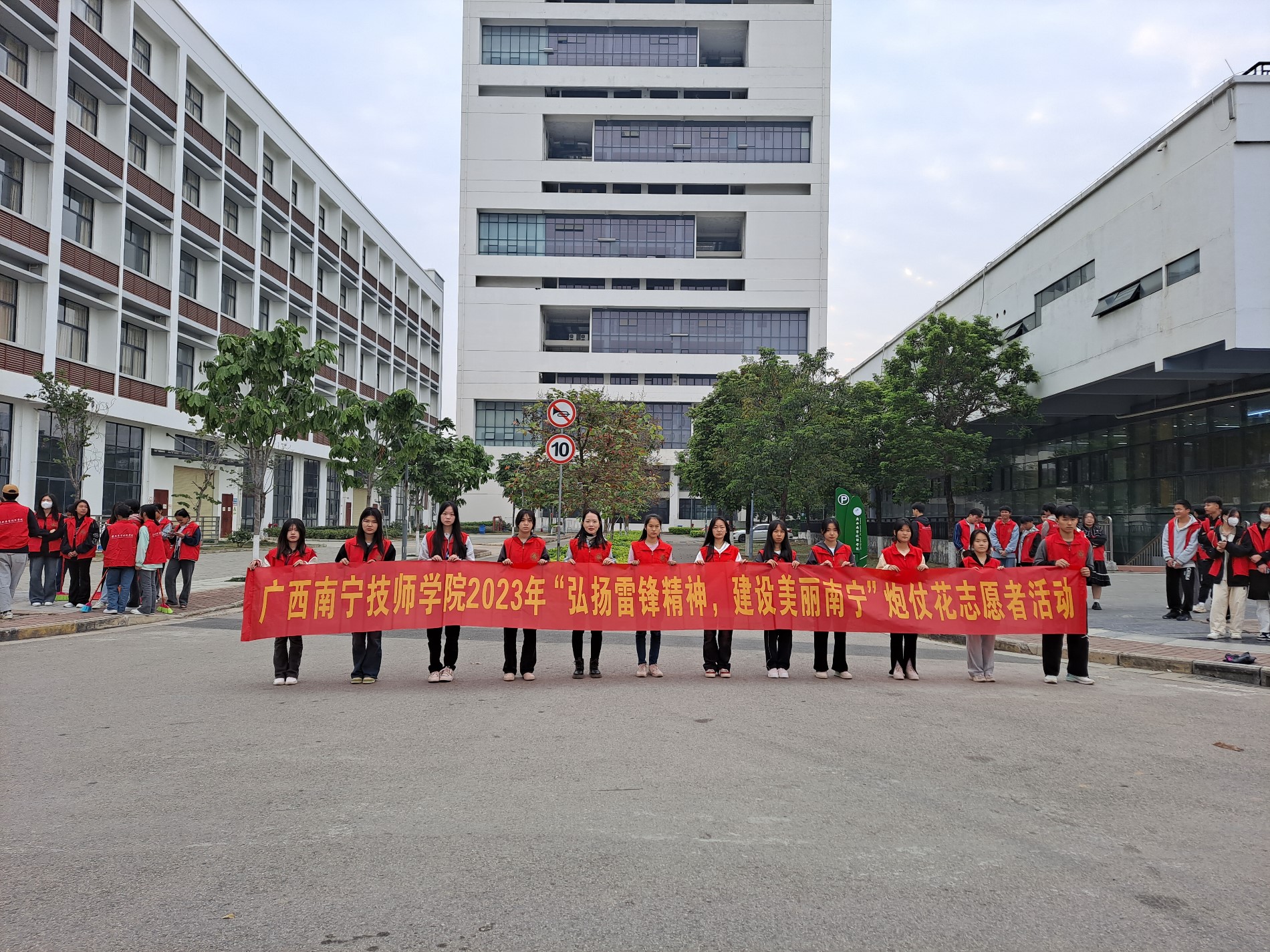 微信图片_20230305212727.jpg 微信图片_20230305212727.jpg