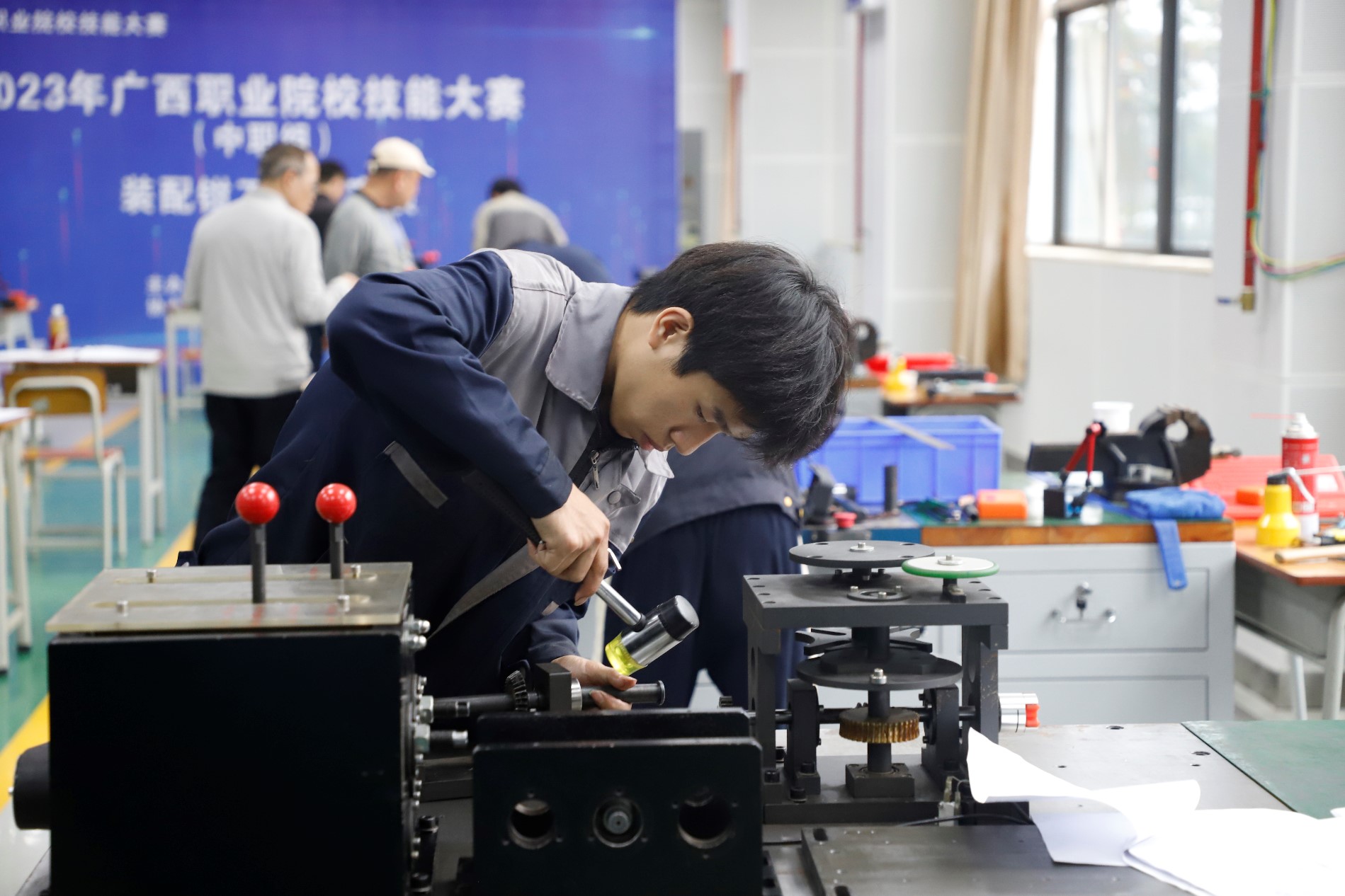 图为比赛现场 (1).JPG 图为比赛现场 (1).JPG