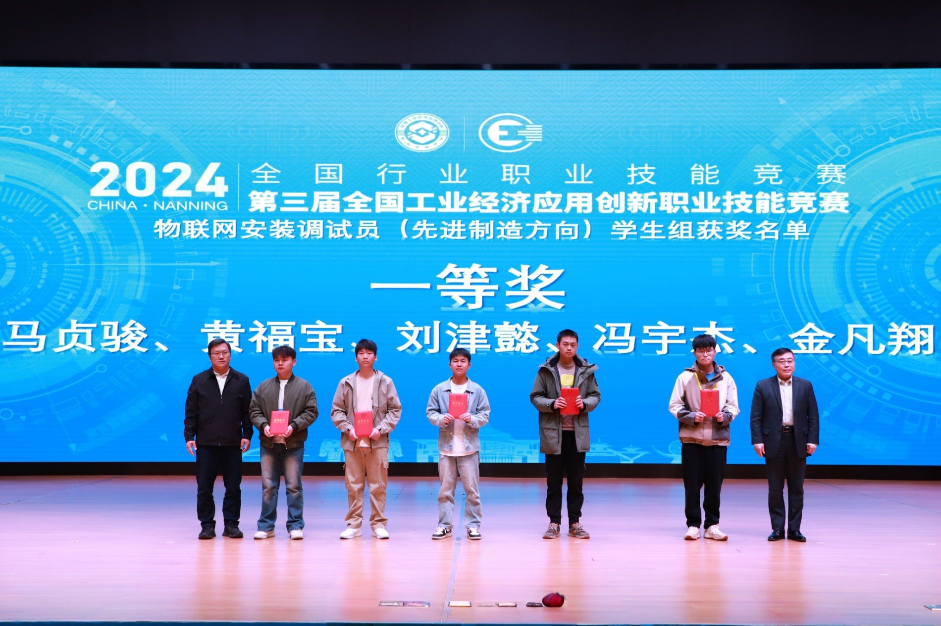 EDB86705D6C60C6D4382435AE24FB278.jpg