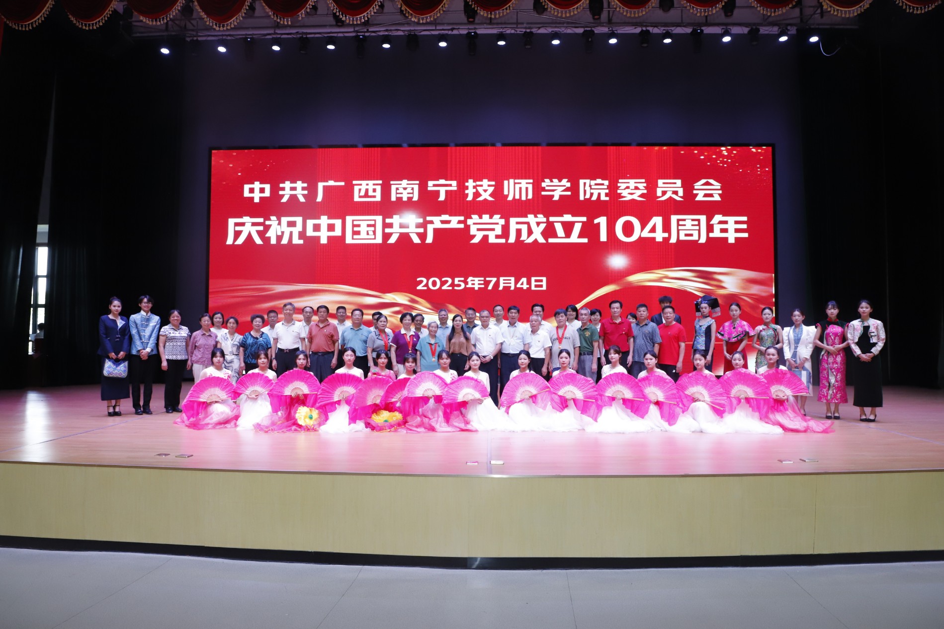 26A1FBC164CE359C3ED16698ACDA69EC.JPG 26A1FBC164CE359C3ED16698ACDA69EC.JPG