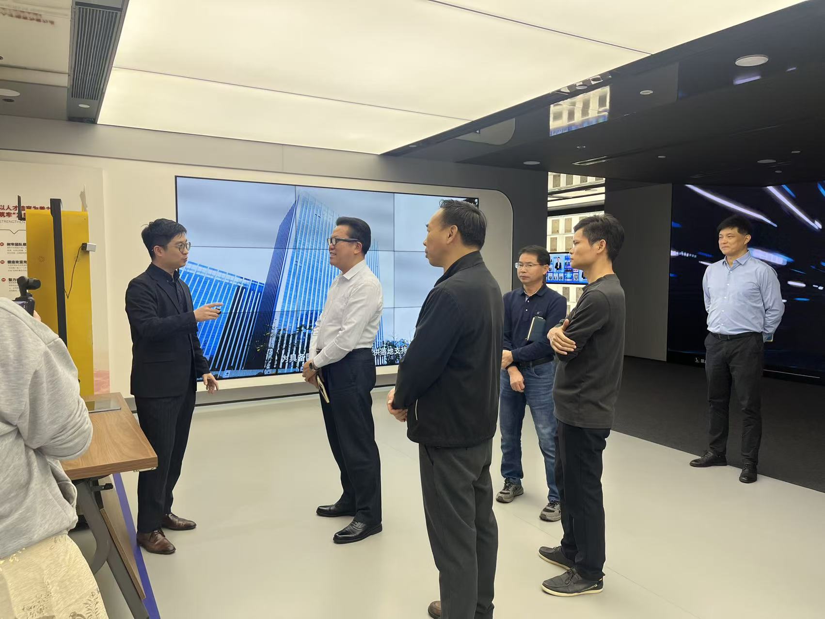 微信图片_20251203182301_42_45.jpg 微信图片_20251203182301_42_45.jpg